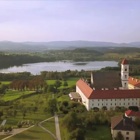 Stiglitzer Apartament *